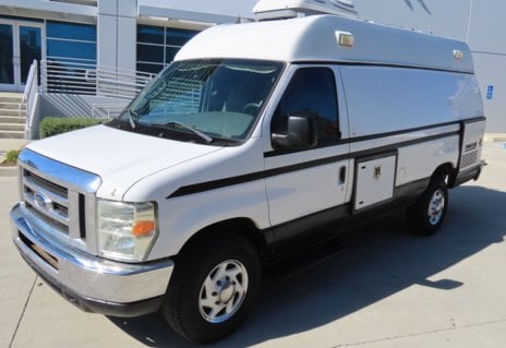 2008 Ford E-350 Frontline