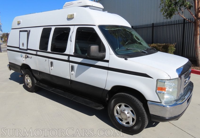 2008 Ford E-350 Frontline - Image 2