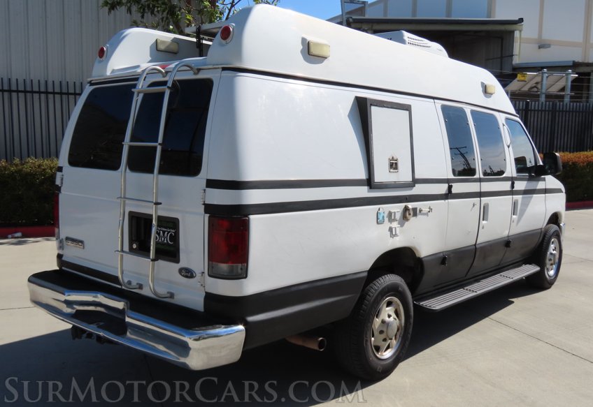 2008 Ford E-350 Frontline - Image 9