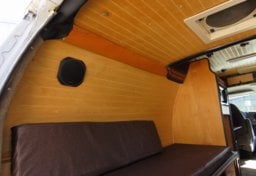 2008 Ford E-350 Frontline - Image 49