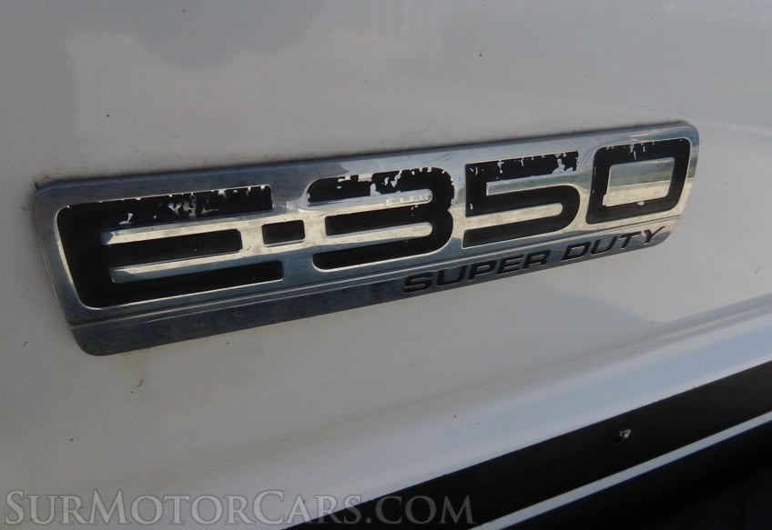 2008 Ford E-350 Frontline - Image 10