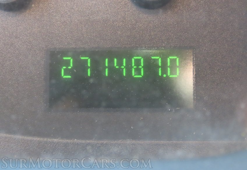 2008 Ford E-350 Frontline - Image 25