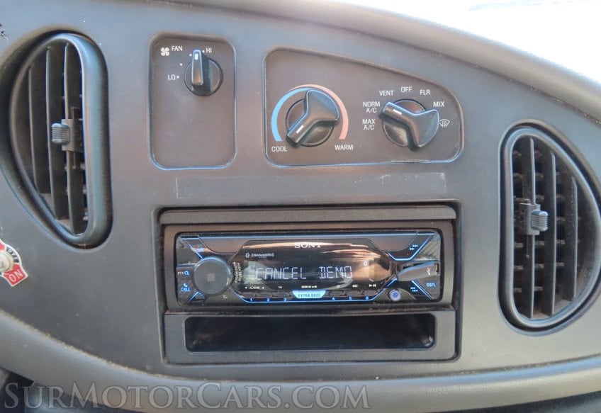 2008 Ford E-350 Frontline - Image 26