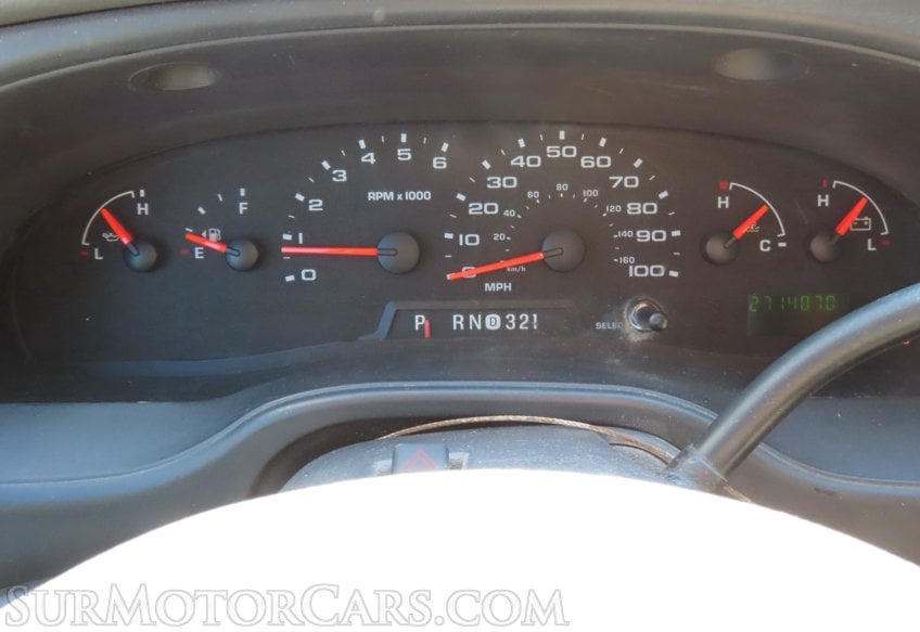 2008 Ford E-350 Frontline - Image 24