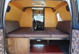 2008 Ford E-350 Frontline - Image 48