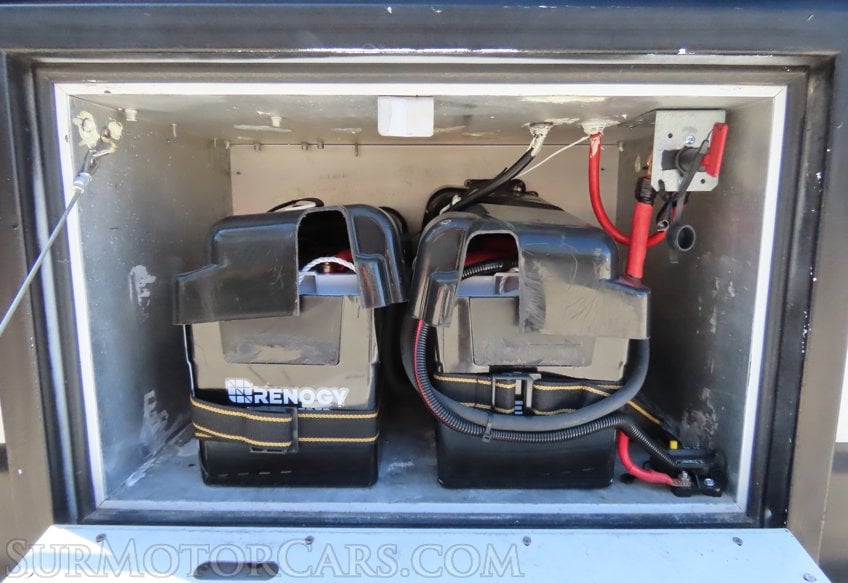 2008 Ford E-350 Frontline - Image 30