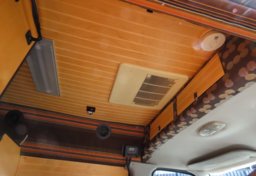2008 Ford E-350 Frontline - Image 45