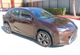 2019 Lexus UX 200 - Image 2