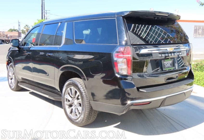 2024 Chevrolet Suburban LT - Image 7