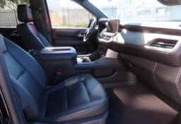 2024 Chevrolet Suburban LT - Image 24