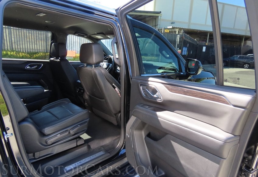 2024 Chevrolet Suburban LT - Image 22