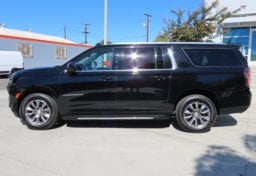 2024 Chevrolet Suburban LT - Image 5