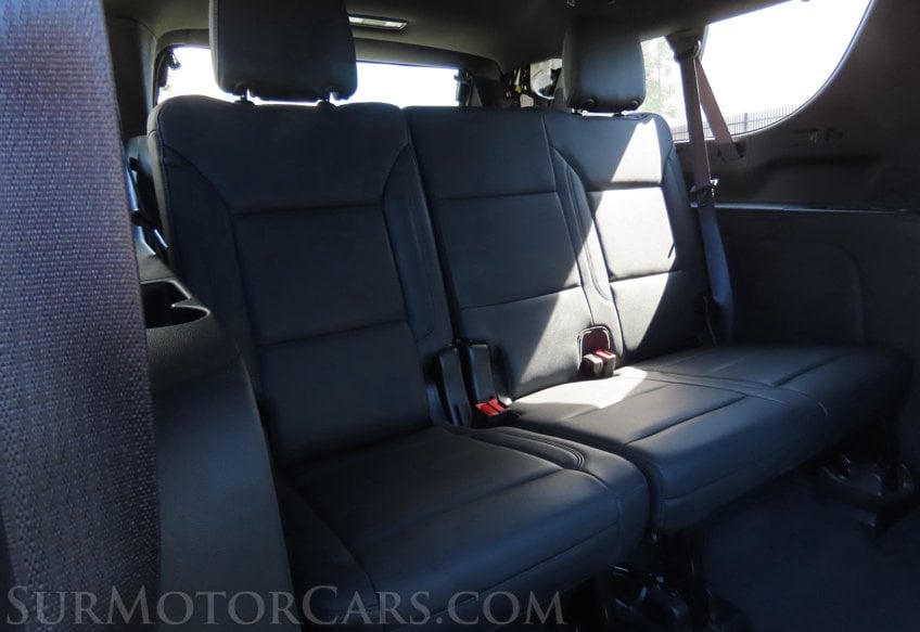 2024 Chevrolet Suburban LT - Image 32