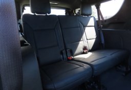 2024 Chevrolet Suburban LT - Image 32