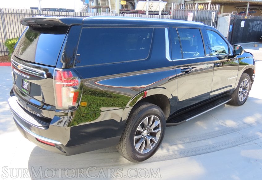 2024 Chevrolet Suburban LT - Image 10