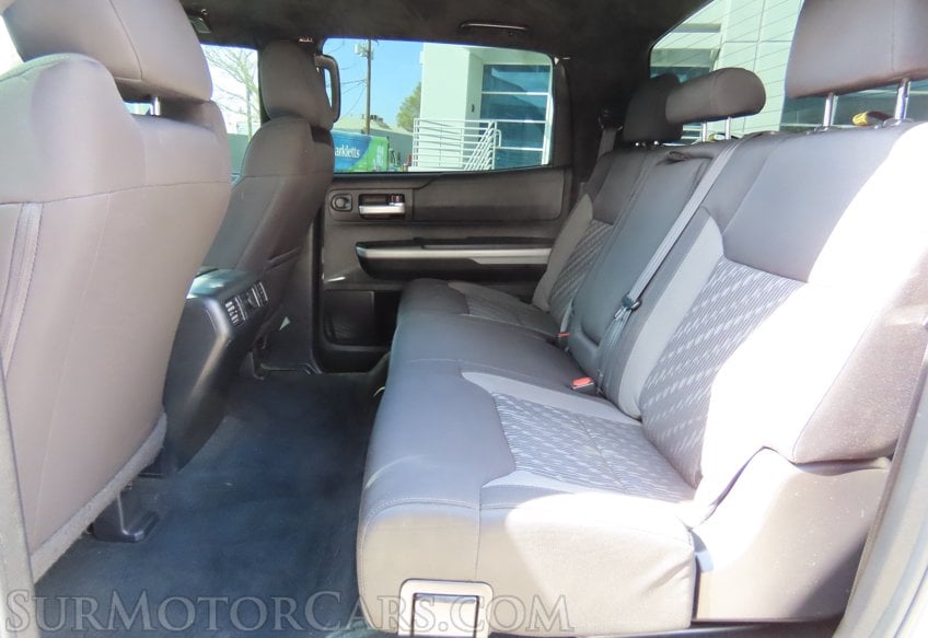 2020 Toyota Tundra SR5 - Image 33