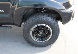 2012 Toyota Tacoma - Image 27