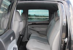 2012 Toyota Tacoma - Image 31