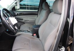 2012 Toyota Tacoma - Image 28