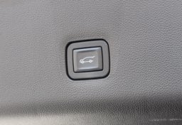 2019 Chevrolet Traverse LT - Image 56