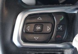 2023 Jeep Gladiator - Image 40