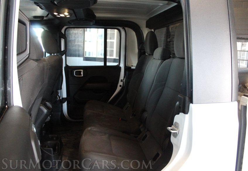 2023 Jeep Gladiator - Image 36