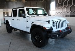2023 Jeep Gladiator - Image 2