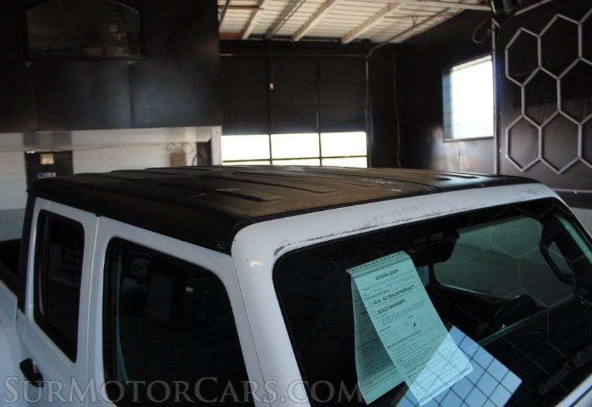 2023 Jeep Gladiator - Image 18