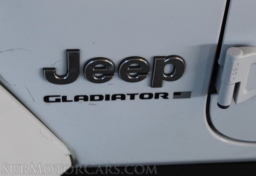 2023 Jeep Gladiator - Image 21