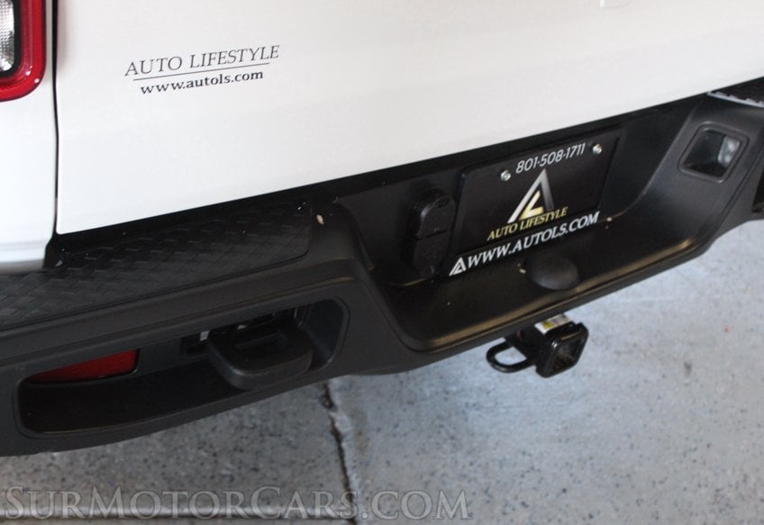 2023 Jeep Gladiator - Image 24