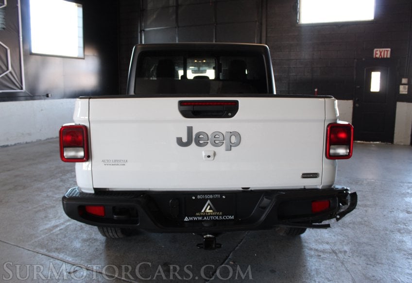 2023 Jeep Gladiator - Image 12