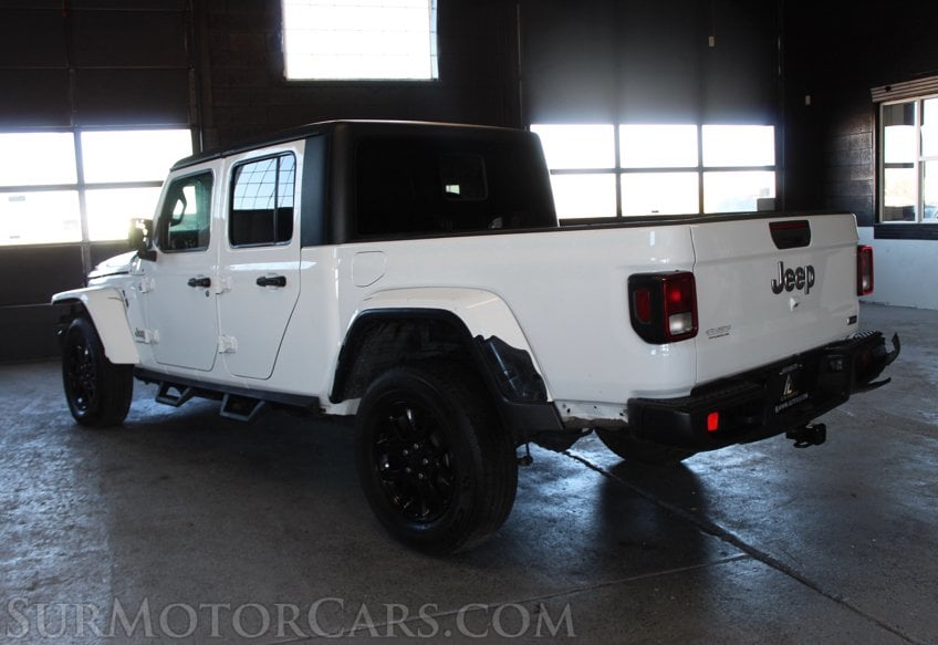 2023 Jeep Gladiator - Image 5