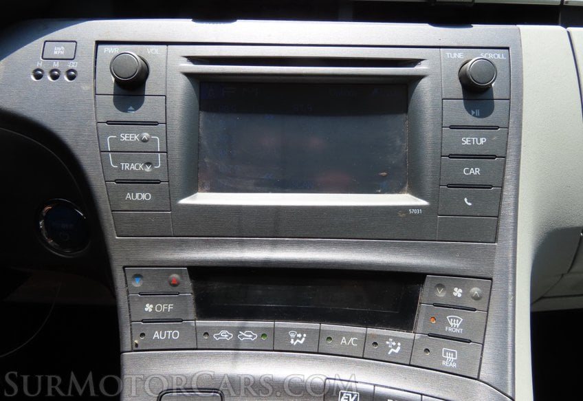2014 Toyota Prius II - Image 38