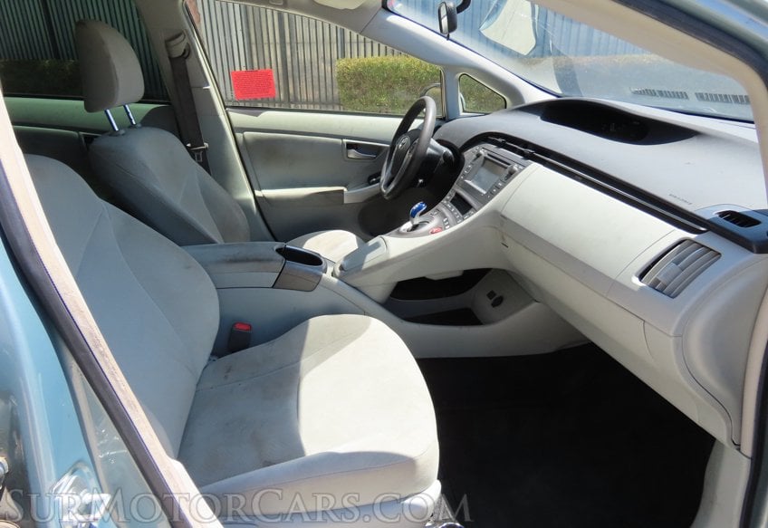 2014 Toyota Prius II - Image 19