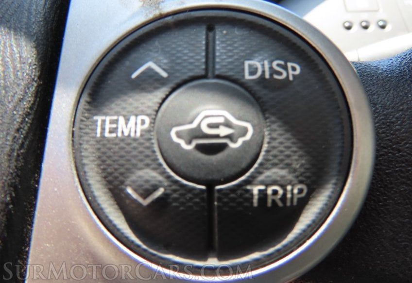 2014 Toyota Prius II - Image 31