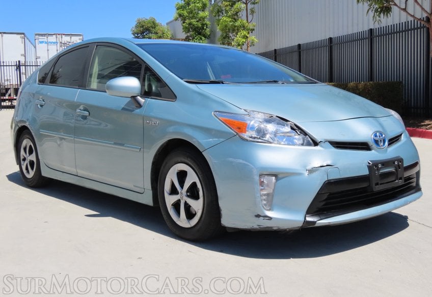 2014 Toyota Prius II - Image 4