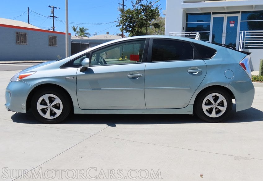 2014 Toyota Prius II - Image 15