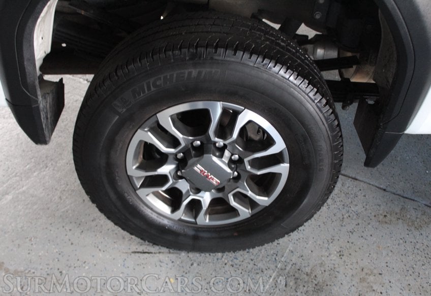 2025 GMC Sierra 3500HD 4x4 Pro - Image 35