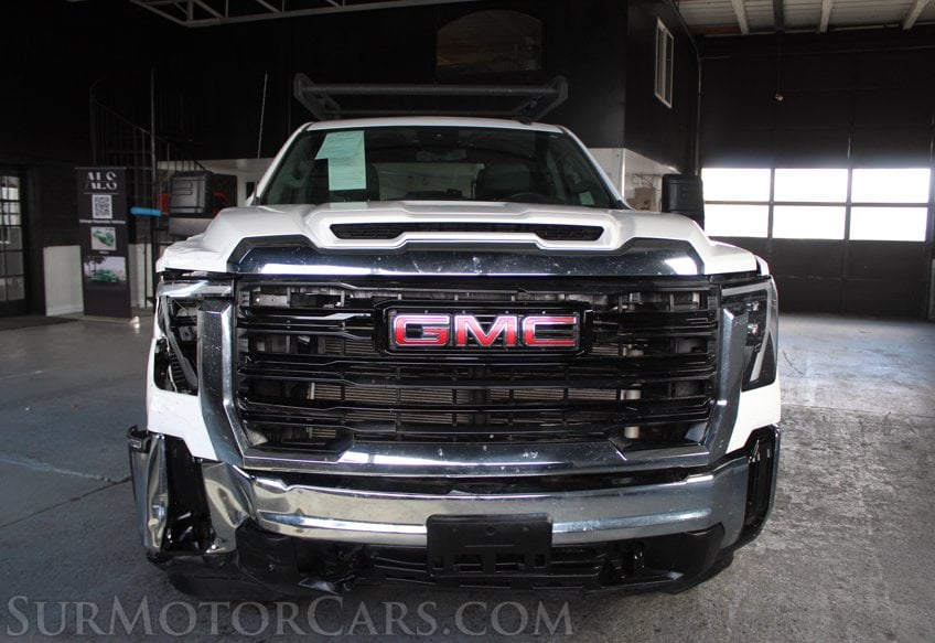 2025 GMC Sierra 3500HD 4x4 Pro - Image 12
