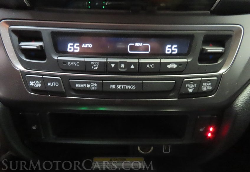 2023 Honda Passport AWD EX-L - Image 12