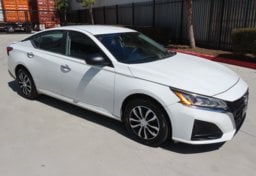2024 Nissan Altima S - Image 2