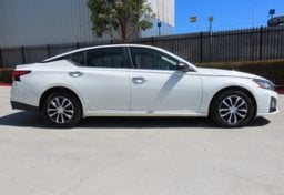 2024 Nissan Altima S - Image 5