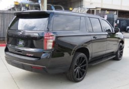 2021 Chevrolet Suburban RST - Image 7