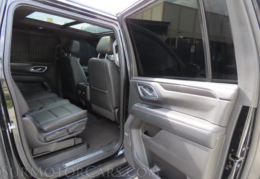 2021 Chevrolet Suburban RST - Image 22