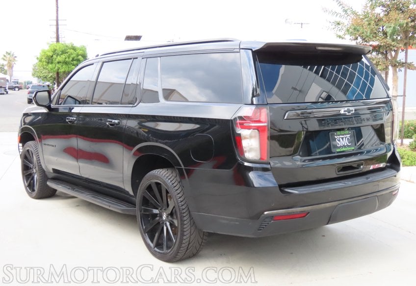 2021 Chevrolet Suburban RST - Image 8