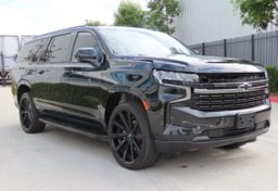 2021 Chevrolet Suburban RST - Image 4