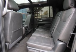 2021 Chevrolet Suburban RST - Image 25