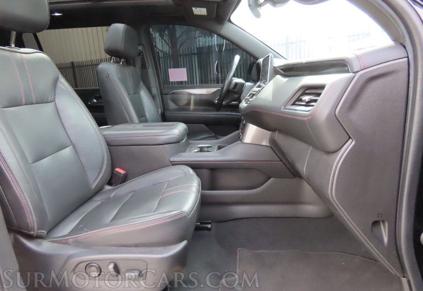 2021 Chevrolet Suburban RST - Image 24