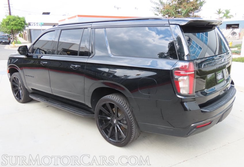 2021 Chevrolet Suburban RST - Image 10