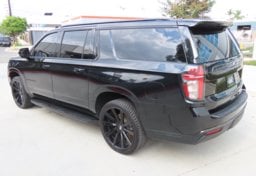 2021 Chevrolet Suburban RST - Image 10